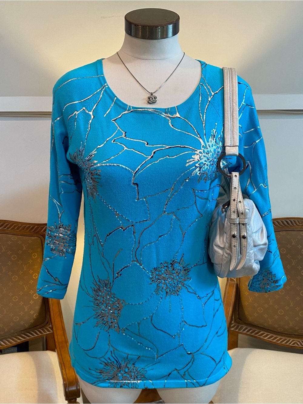 Vintage Cache Blue Floral Sequin Knit Sweater Top 3/4 Sleeves
